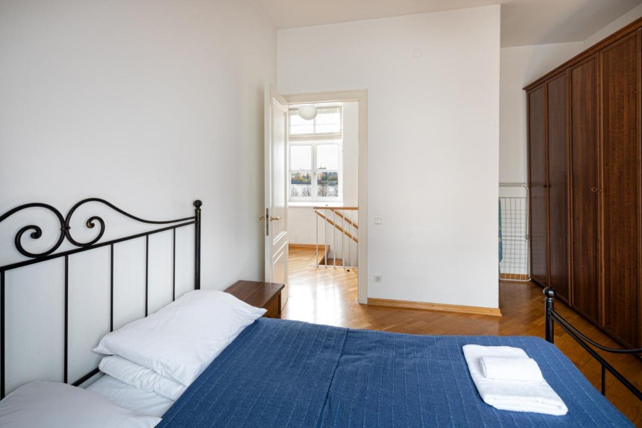 Old Riga Two Floor Palasta Loft Apartment With River View Экстерьер фото