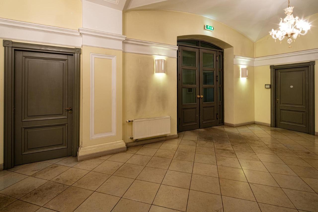 Old Riga Two Floor Palasta Loft Apartment With River View Экстерьер фото