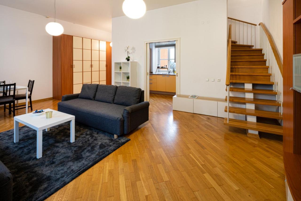 Old Riga Two Floor Palasta Loft Apartment With River View Экстерьер фото