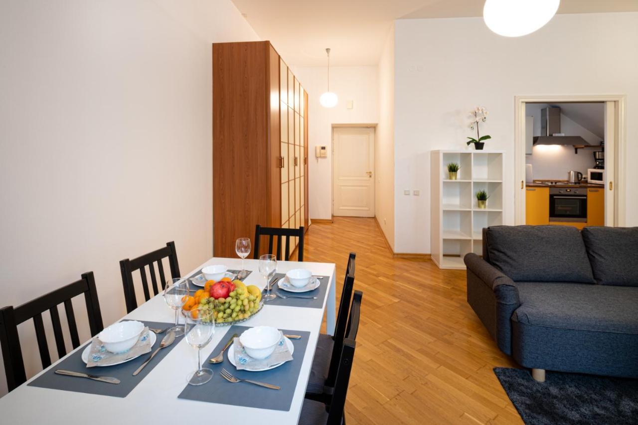 Old Riga Two Floor Palasta Loft Apartment With River View Экстерьер фото