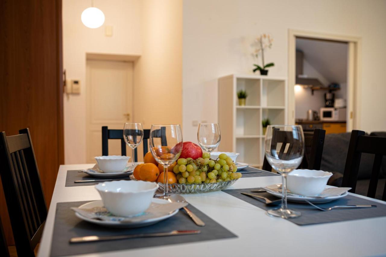 Old Riga Two Floor Palasta Loft Apartment With River View Экстерьер фото